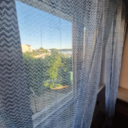 Rukavina Apartment *